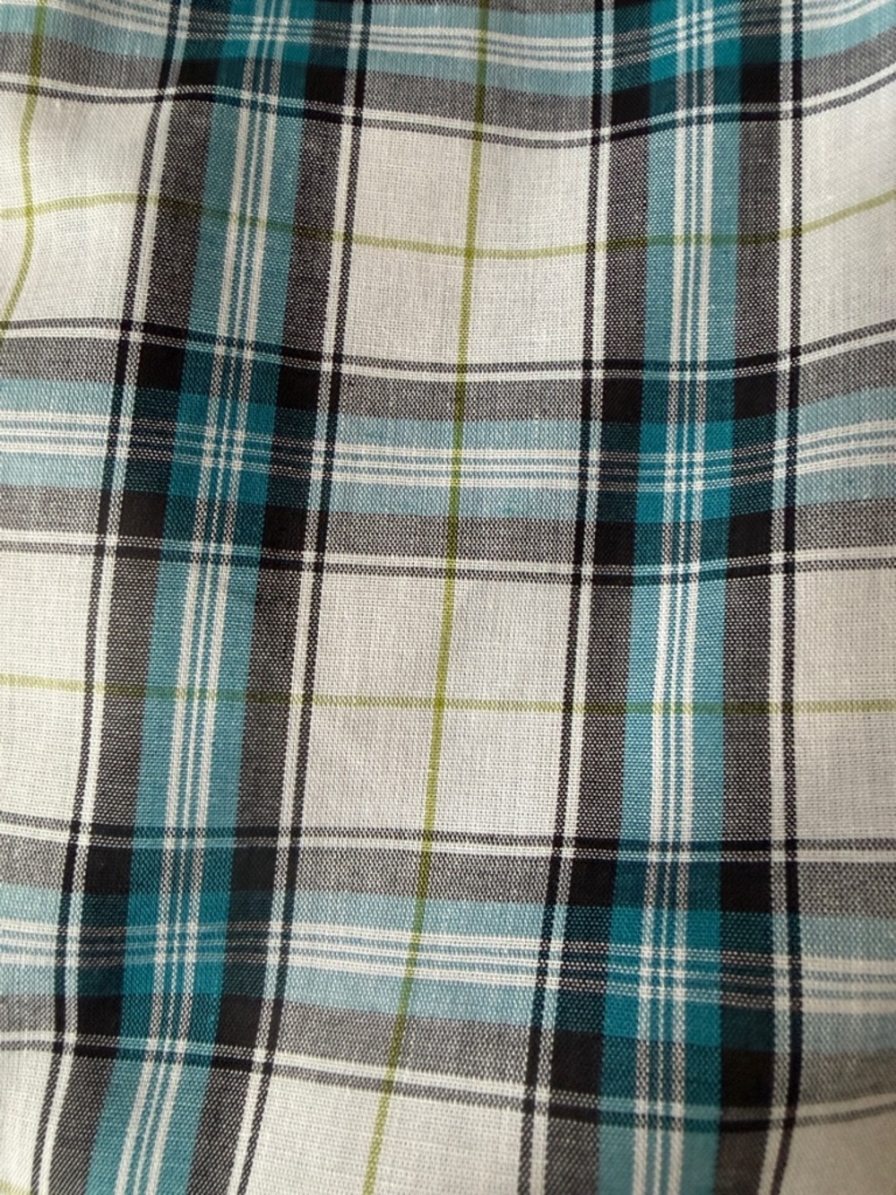 Wrangler Men’s Teal, Black and White Plaid Button-Down Shirt - Picture 4 of 4